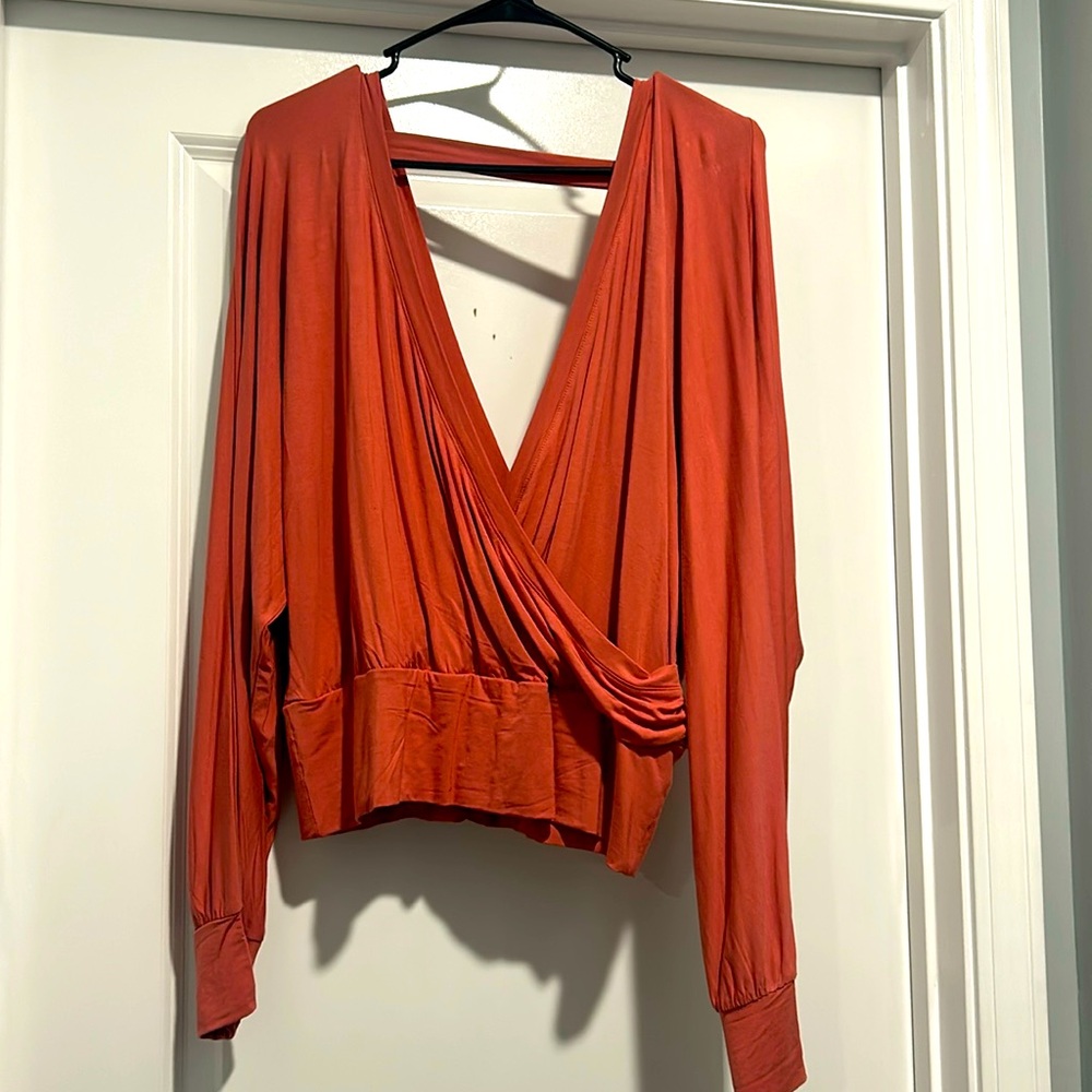 NWT Express Top